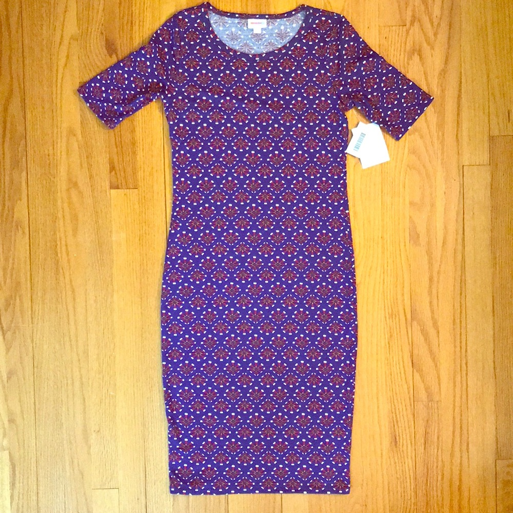 NWT LuLaRoe Julia Pattern Print Dress. Size XS